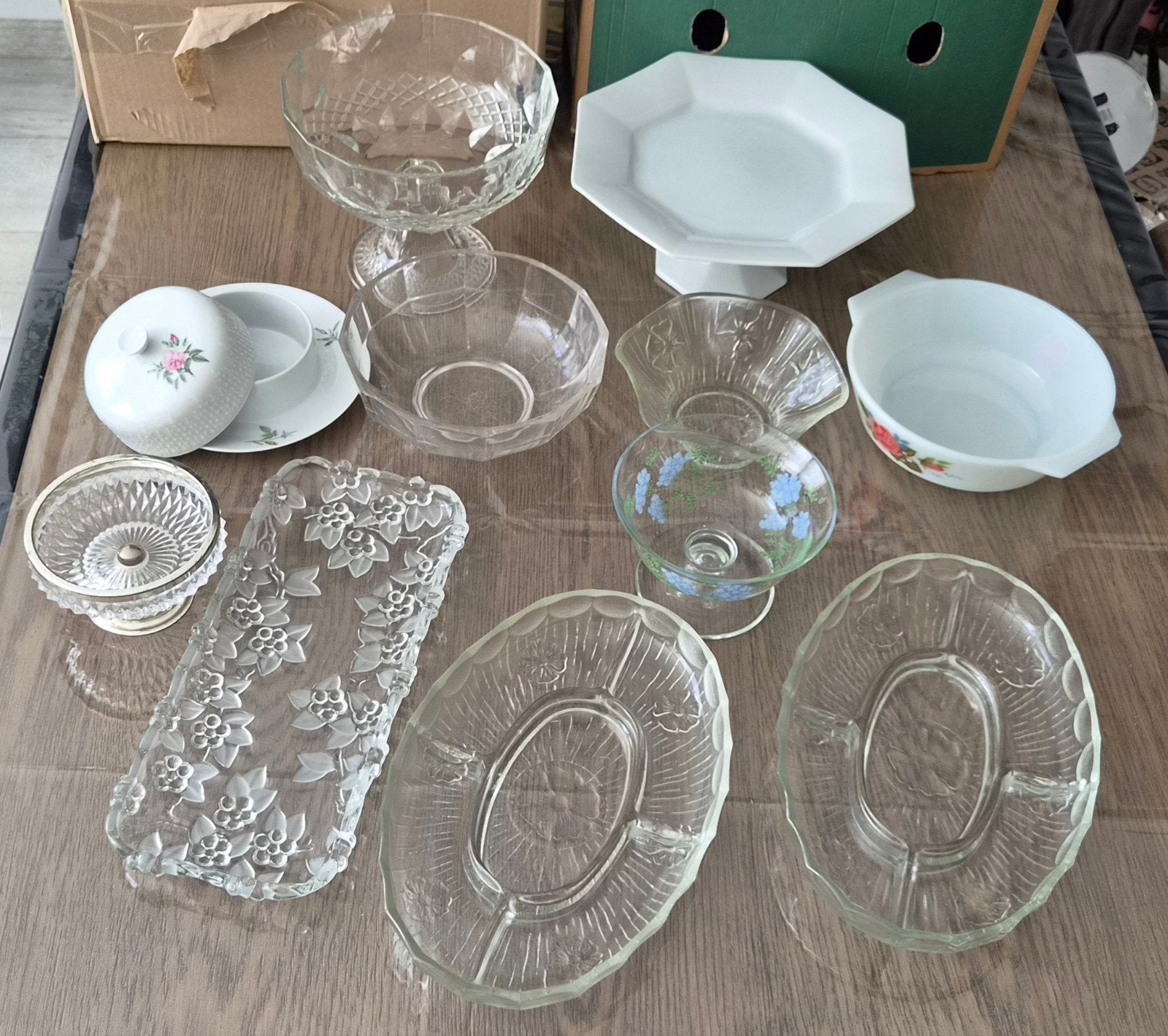 Schalen, serveerschaal voor oa
Borrelhapjes
Fruit, Ophalen, Vintage, Glas, Schaal of Schalen