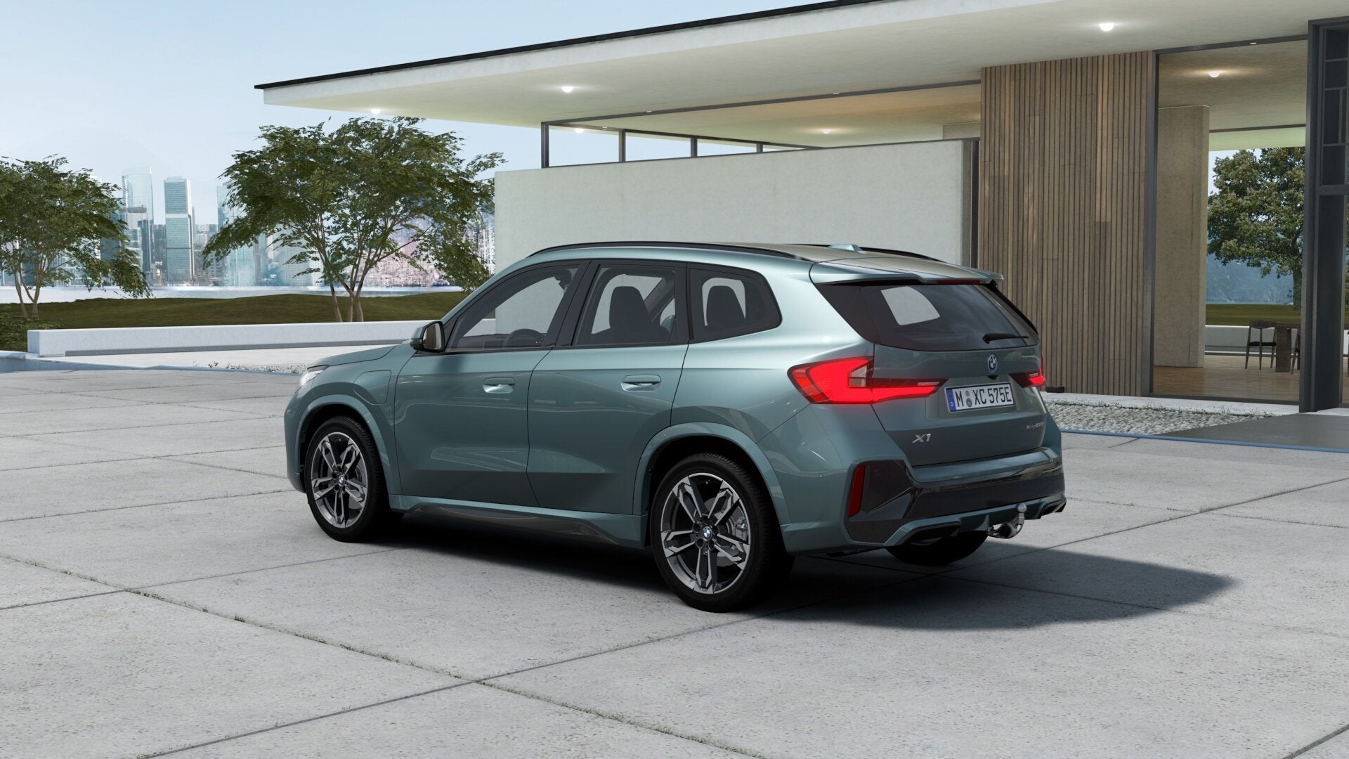 BMW X1 xDrive25e M Sport Automaat / Trekhaak / Sportstoelen, Auto's, Dealer onderhouden, Zwart, Bedrijf, Hybride Elektrisch/Benzine