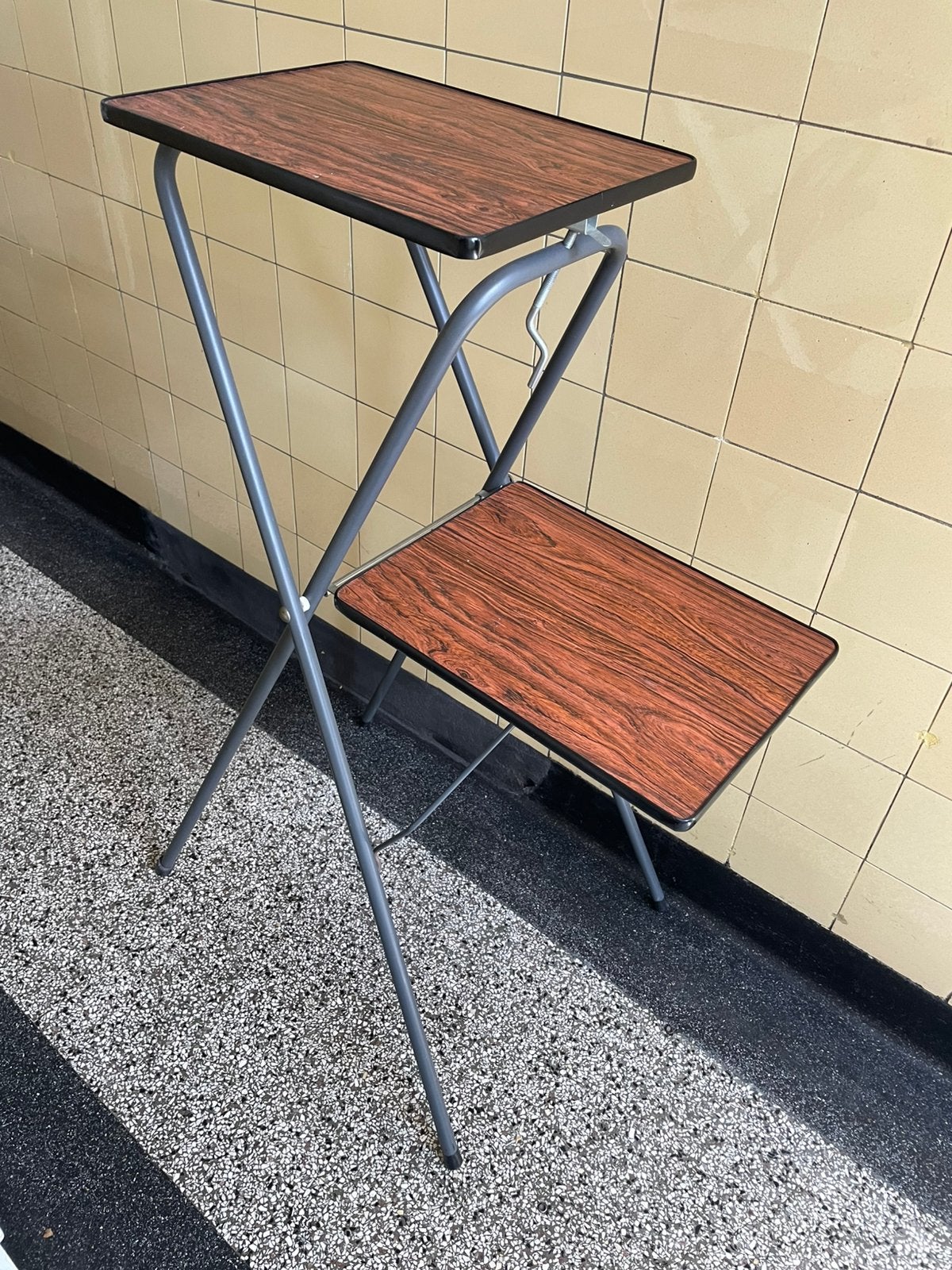 Tafel voor diaprojector of filmprojector, Ophalen, Gebruikt