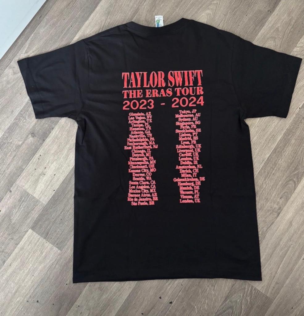 Taylor Swift The Eras Tour T-shirt - Maat S - Nieuw, Kleding | Dames, T-shirts, Zwart, Nieuw, Ophalen of Verzenden, Korte mouw