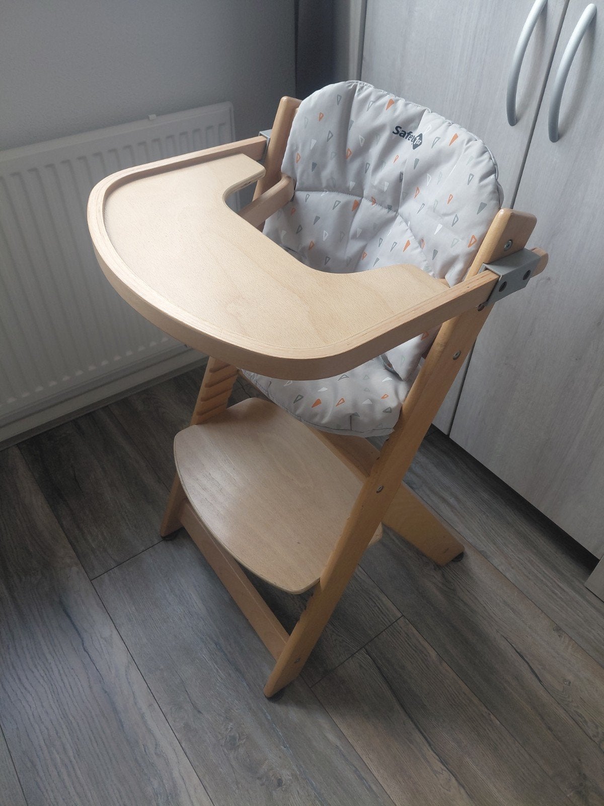 Safety 1st Houten Meegroeistoel - Gebruikt maar prima, Kinderen en Baby's, Kinderstoelen, Ophalen, Gebruikt, Meegroeistoel, Gordel(s)