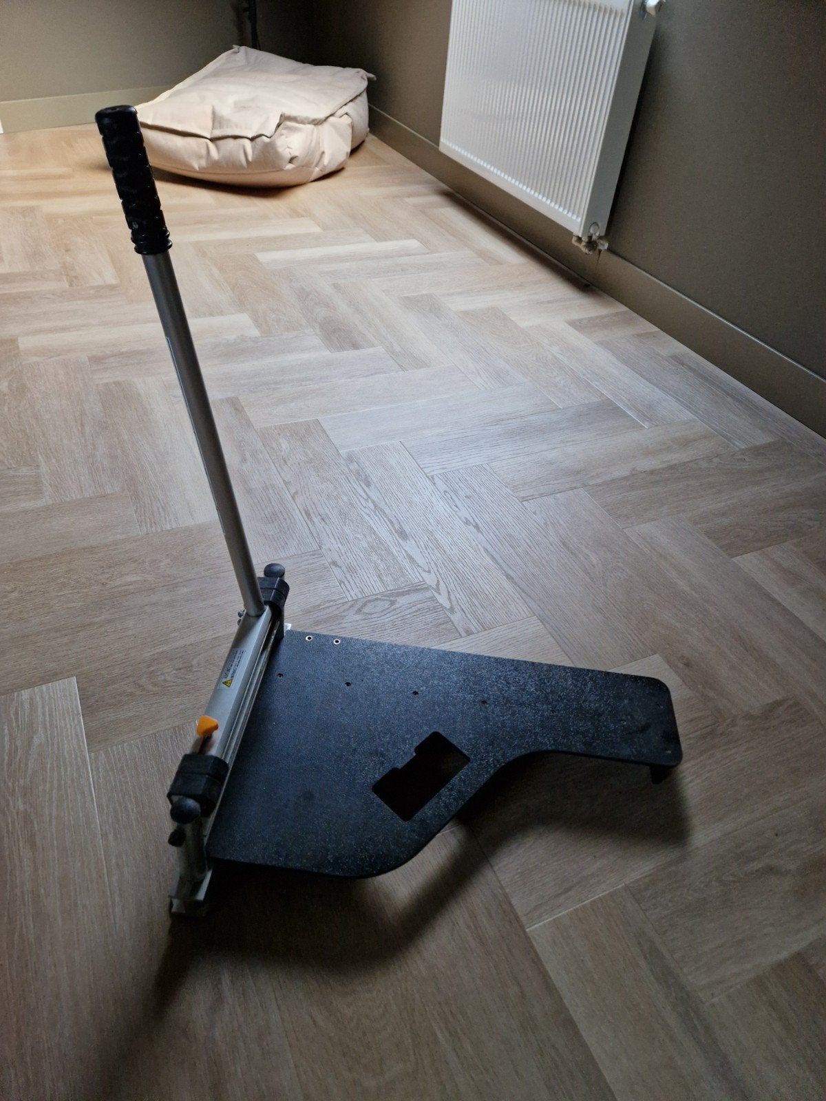 Laminaat knipper laminaat snijder, Ophalen of Verzenden, Zo goed als nieuw, Snijgereedschap