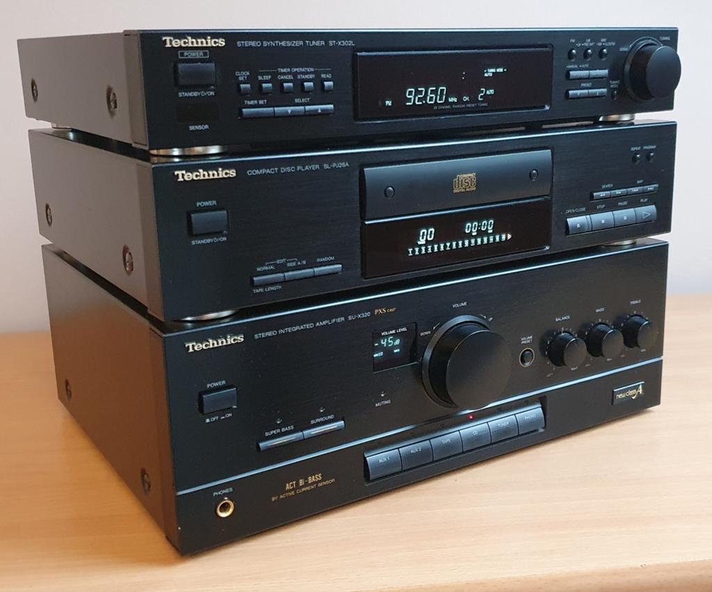Technics Stereo Set: Versterker, CD-speler, Tuner, Losse componenten, Zo goed als nieuw, Tuner of Radio, Ophalen