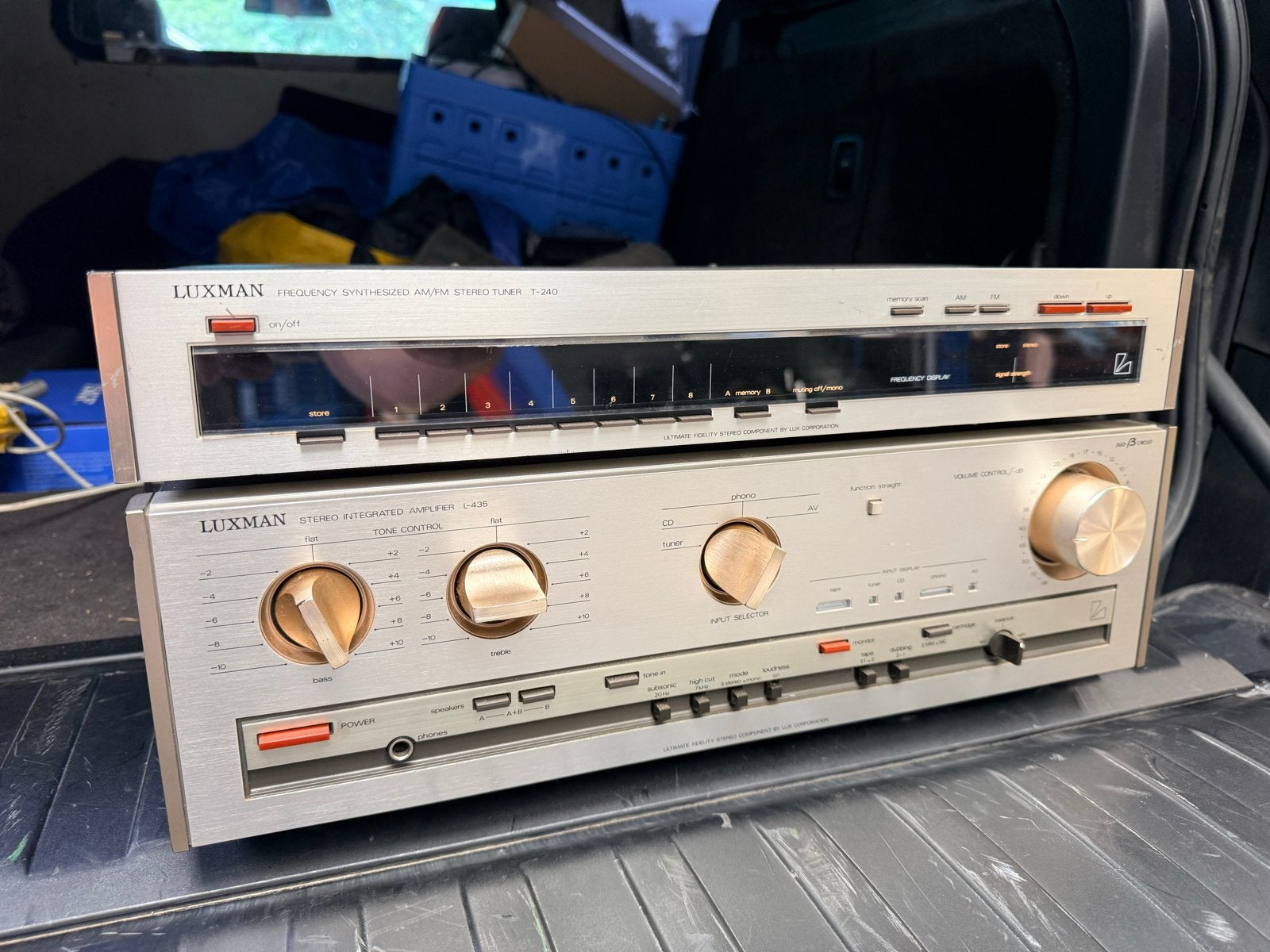 Luxman L-435 Stereo Geïntegreerde Versterker & T-240 Tuner