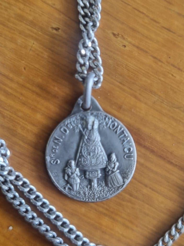 zilveren hanger -scherpenheuvel basiliek, Ophalen, Zilver