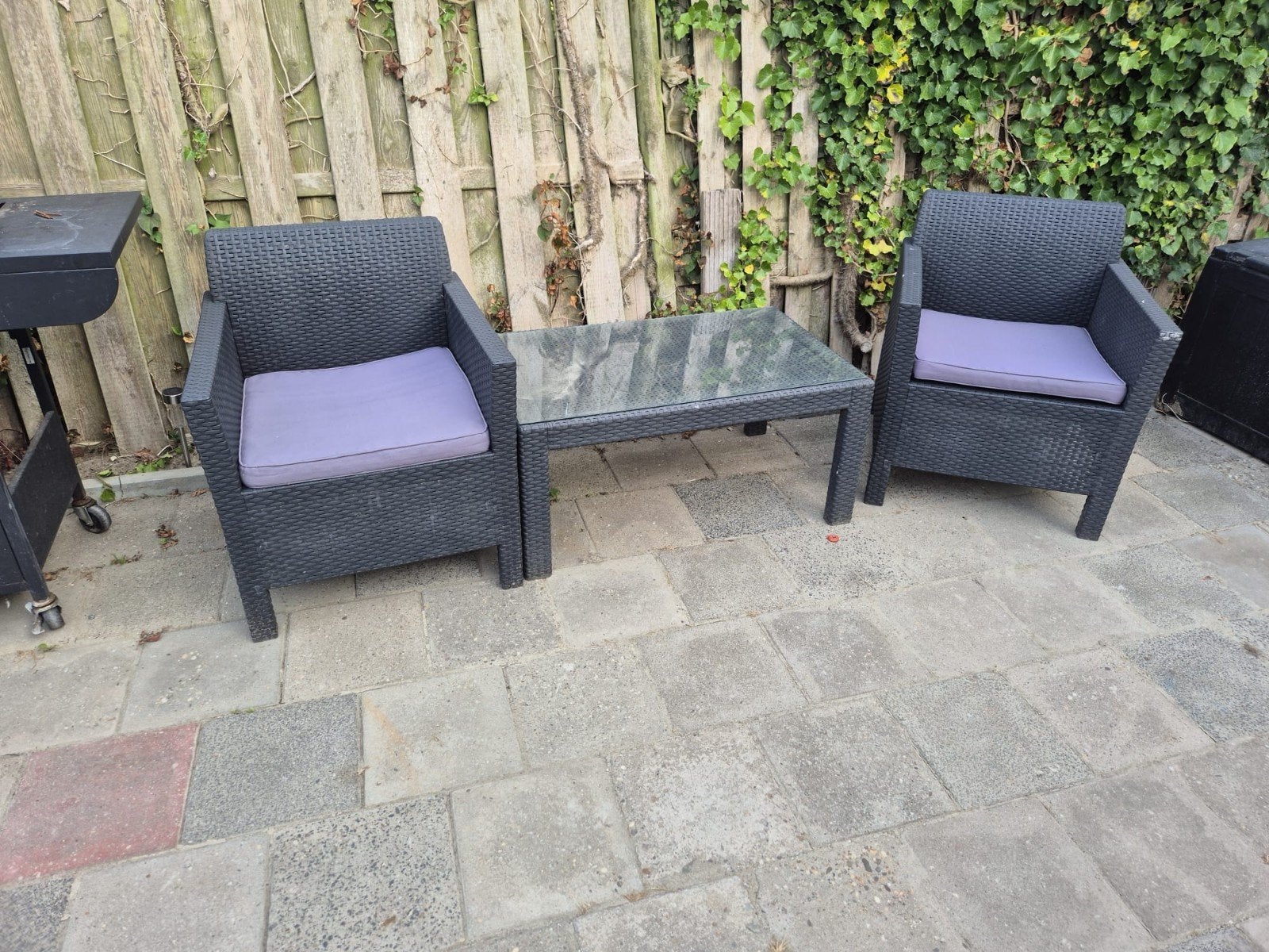 Loungeset met 2 stoelen en tafeltje, 2 zitplaatsen, Gebruikt, Bijzettafel, Ophalen of Verzenden