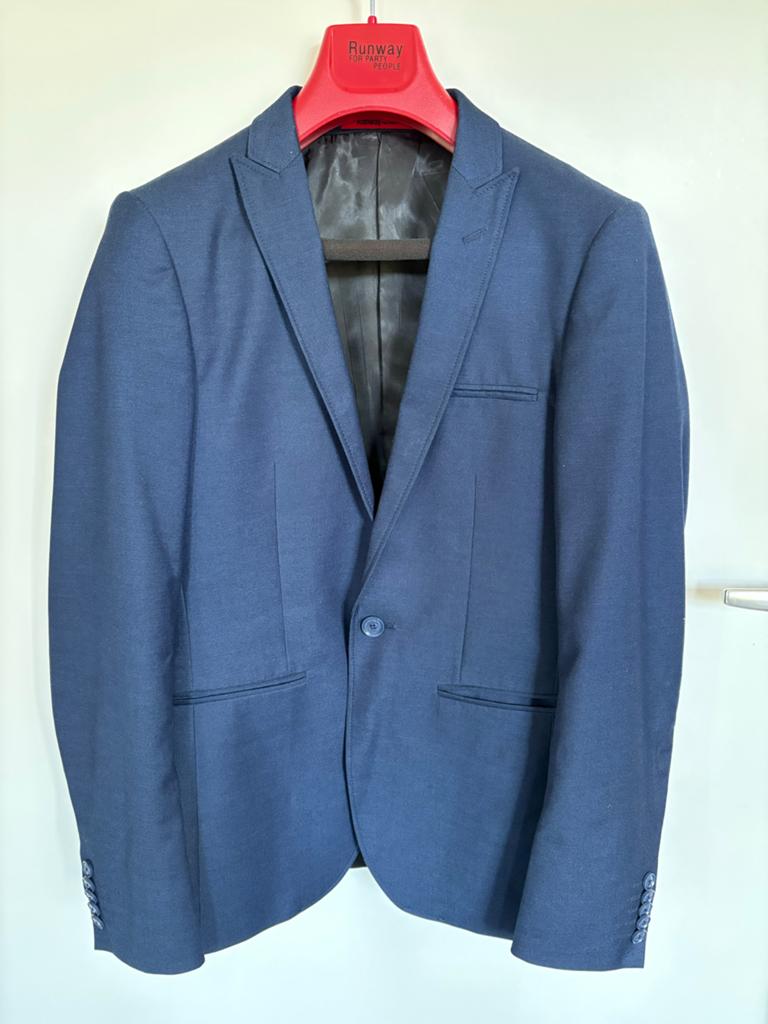Runway blauw pak - Gedragen, Kleding | Heren, Kostuums en Colberts, Ophalen of Verzenden, Gedragen, Maat 46 (S) of kleiner, Blauw