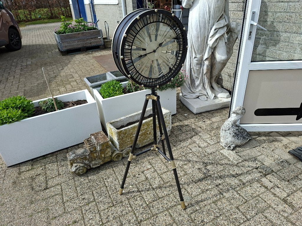 schitterende mooie staande design klok, Huis en Inrichting, Ophalen, Zo goed als nieuw, Dubbelzijdig, Wandklok