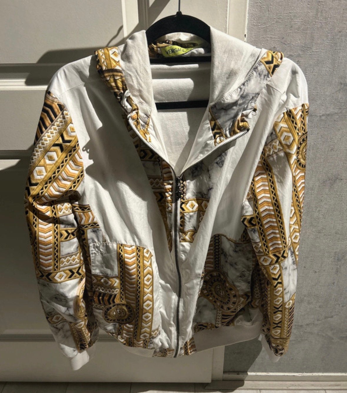 Versace Jeans jasje maat m, Ophalen of Verzenden, Zo goed als nieuw, Maat 38/40 (M), Wit