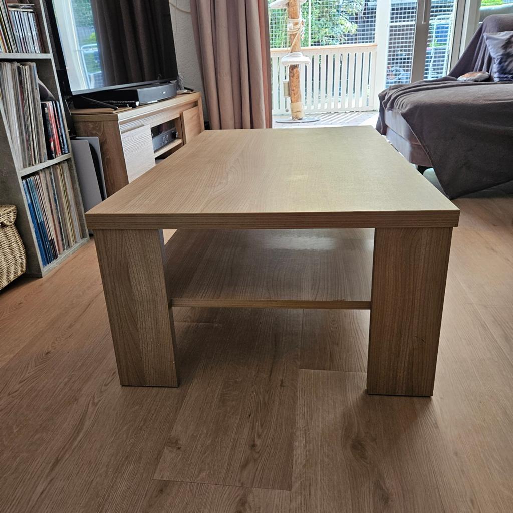 Houten salontafel met mand, Huis en Inrichting, Tafels | Salontafels, Ophalen, Gebruikt, 100 tot 150 cm, 50 tot 100 cm