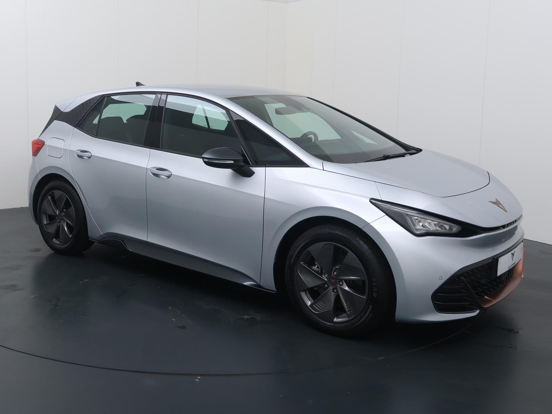 CUPRA Born Business 62 kWh | 204 PK | SoH % | Adaptive Cruis, Auto's, 12 maanden, Gebruikt, Zwart, 375 min