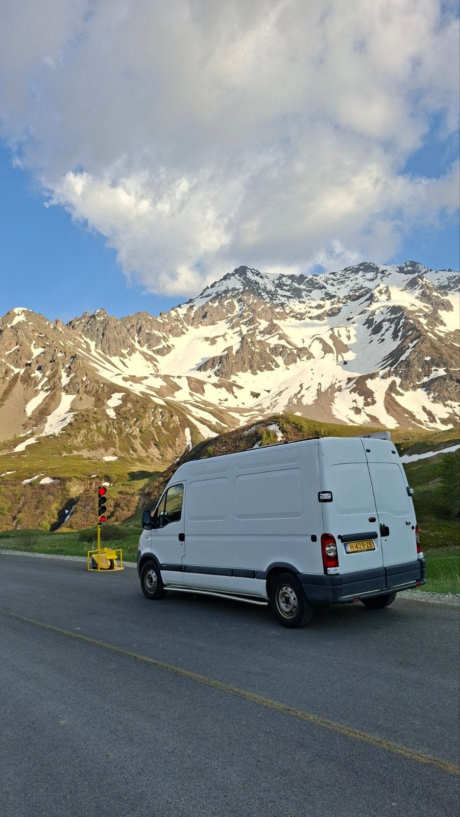 Opel Movano L2H2 buscamper, distributieriem gebroken, projec, Movano, 2374 kg, 100 pk, Wit
