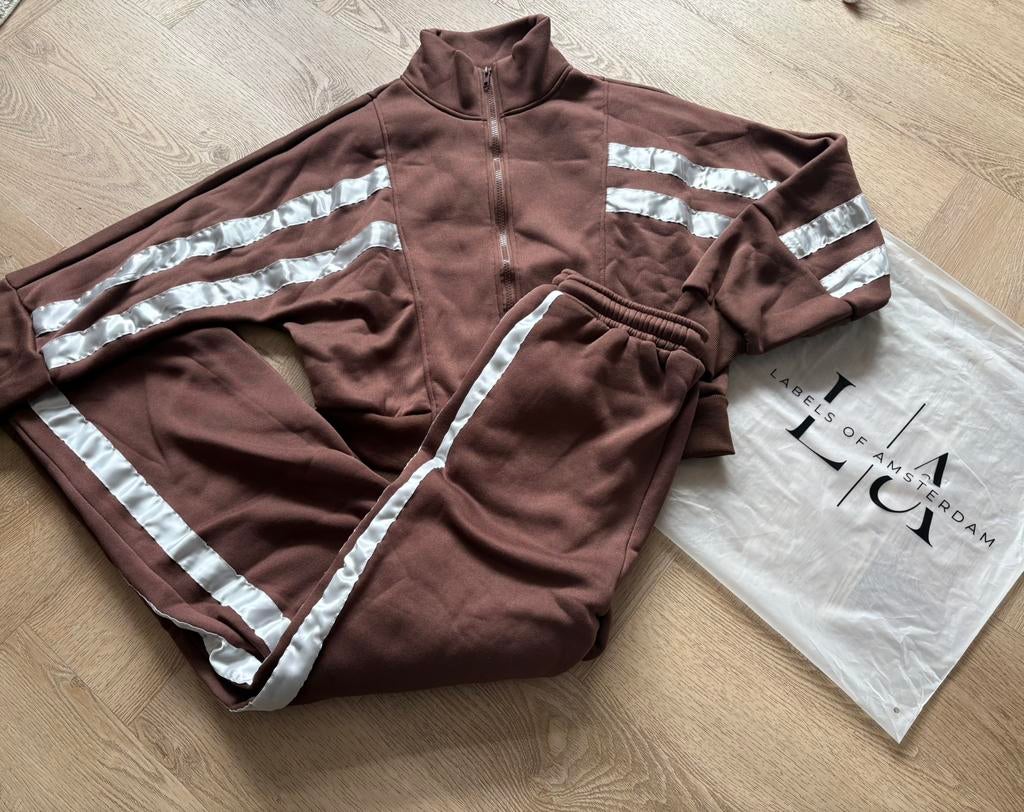 Joggingpak Labels of Amsterdam, Ophalen of Verzenden, Nieuw, Maat 36 (S), Bruin