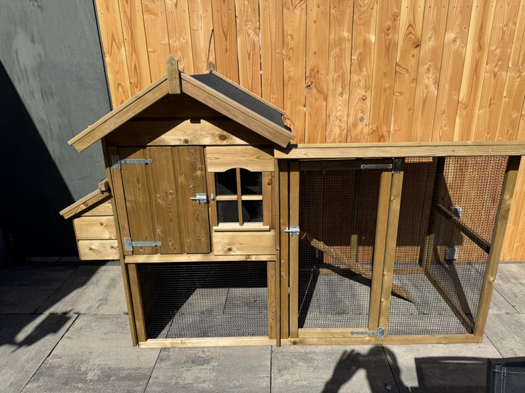 Te koop wegen wijzigen tuin plannen. Zgan kippenhok, Dieren en Toebehoren, Pluimvee | Toebehoren, Ophalen, Zo goed als nieuw, Kippenhok of Kippenren