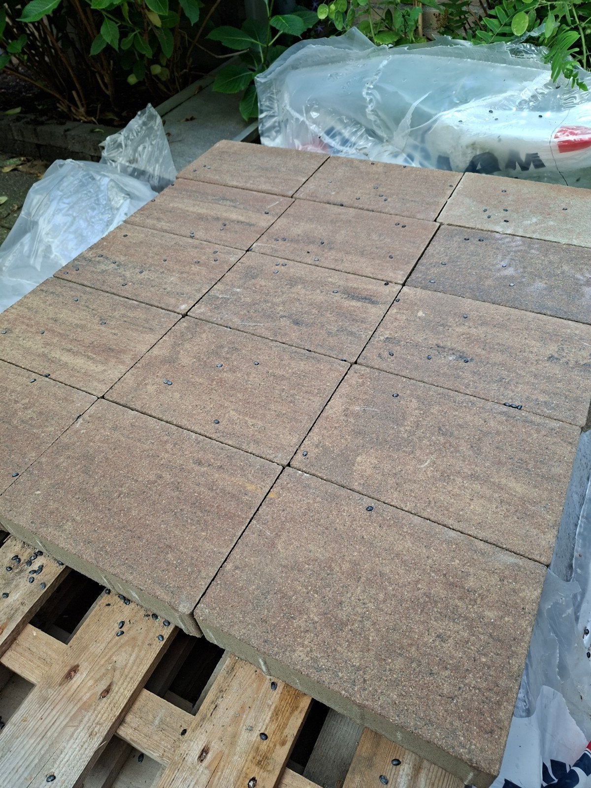 Nieuwe terrastegels, aardetinten/grijs, ca. 1 m², Tuin en Terras, Ophalen, Nieuw, Minder dan 5 m², Beton