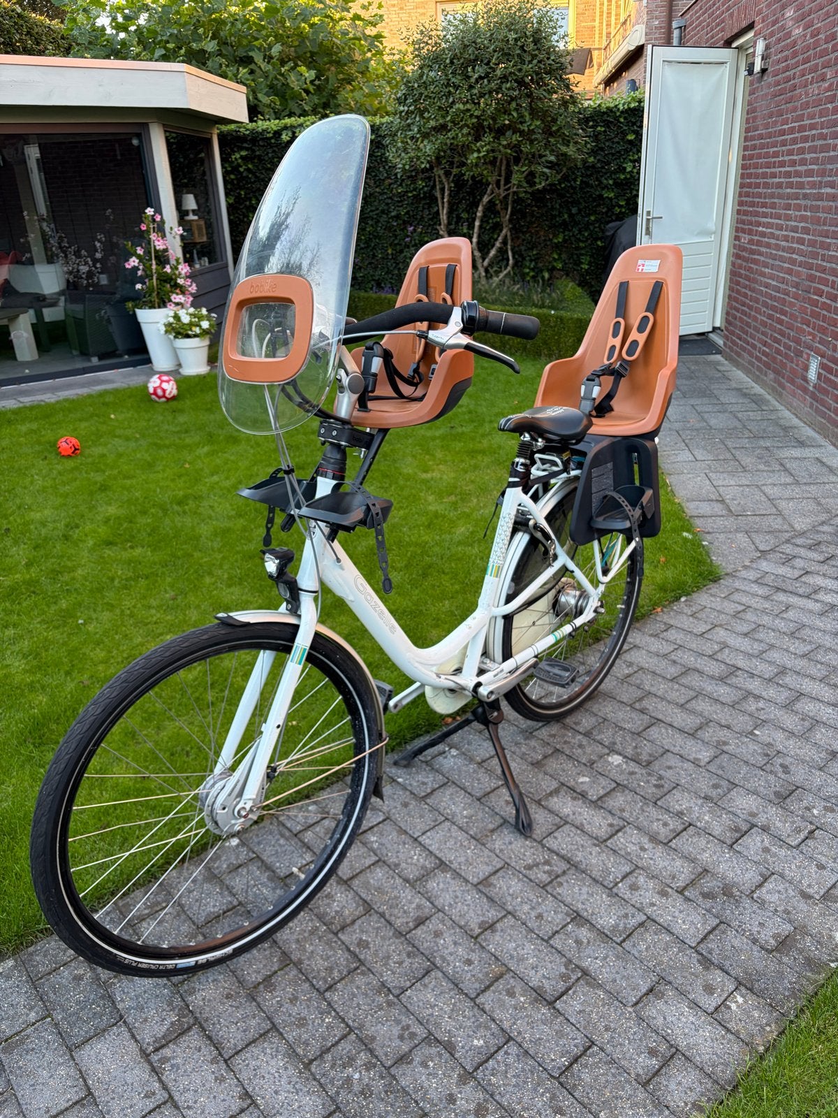 Gazelle Bloom mamafiets met 2 Bobike zitjes - Zeer goede sta, Fietsen en Brommers, 2 zitjes, 53 tot 56 cm, Velgrem, Dubbele standaard