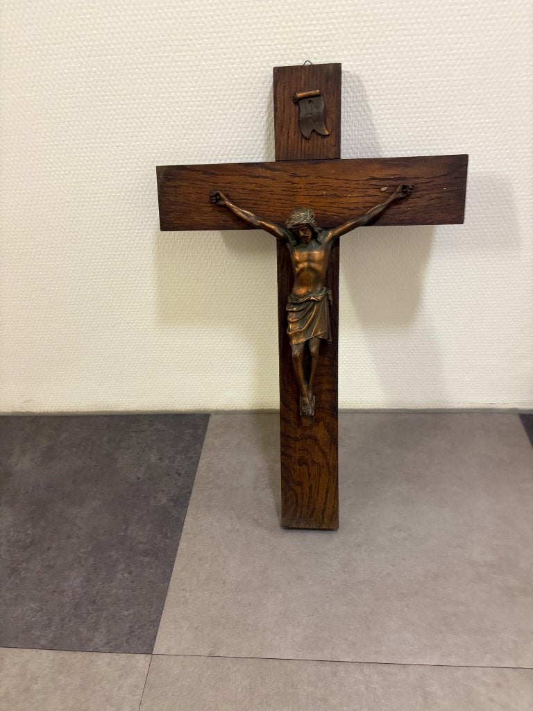 Houten kruis met metälen Jezus beeld ca.56x35x7cm, Antiek en Kunst, Ophalen