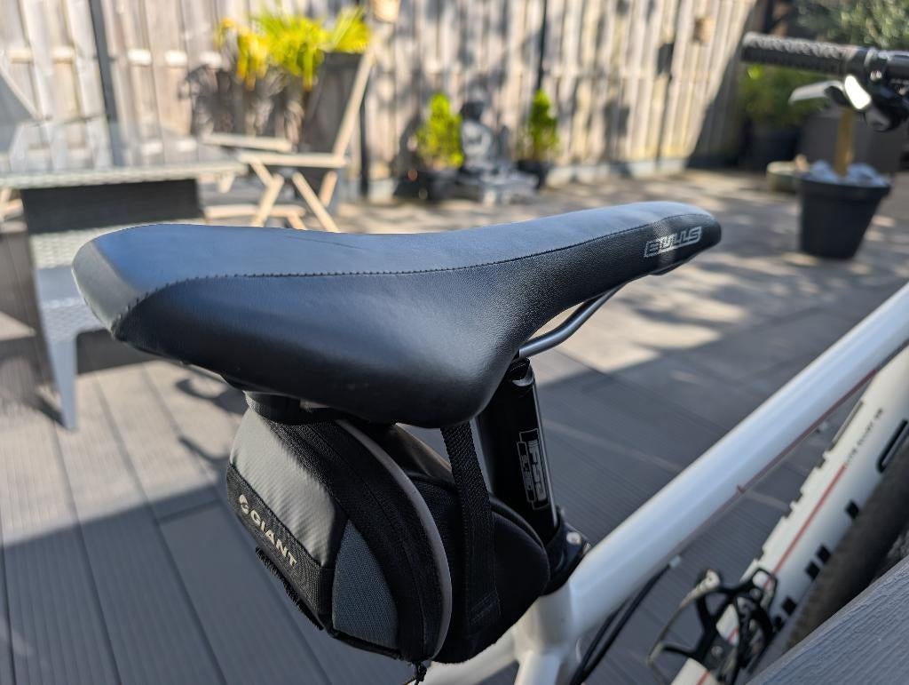 Mountainbike zadeltje echt leder van BULLS, Fietsen en Brommers, Fietsonderdelen, Leer, Bulls, Ophalen of Verzenden, Zo goed als nieuw
