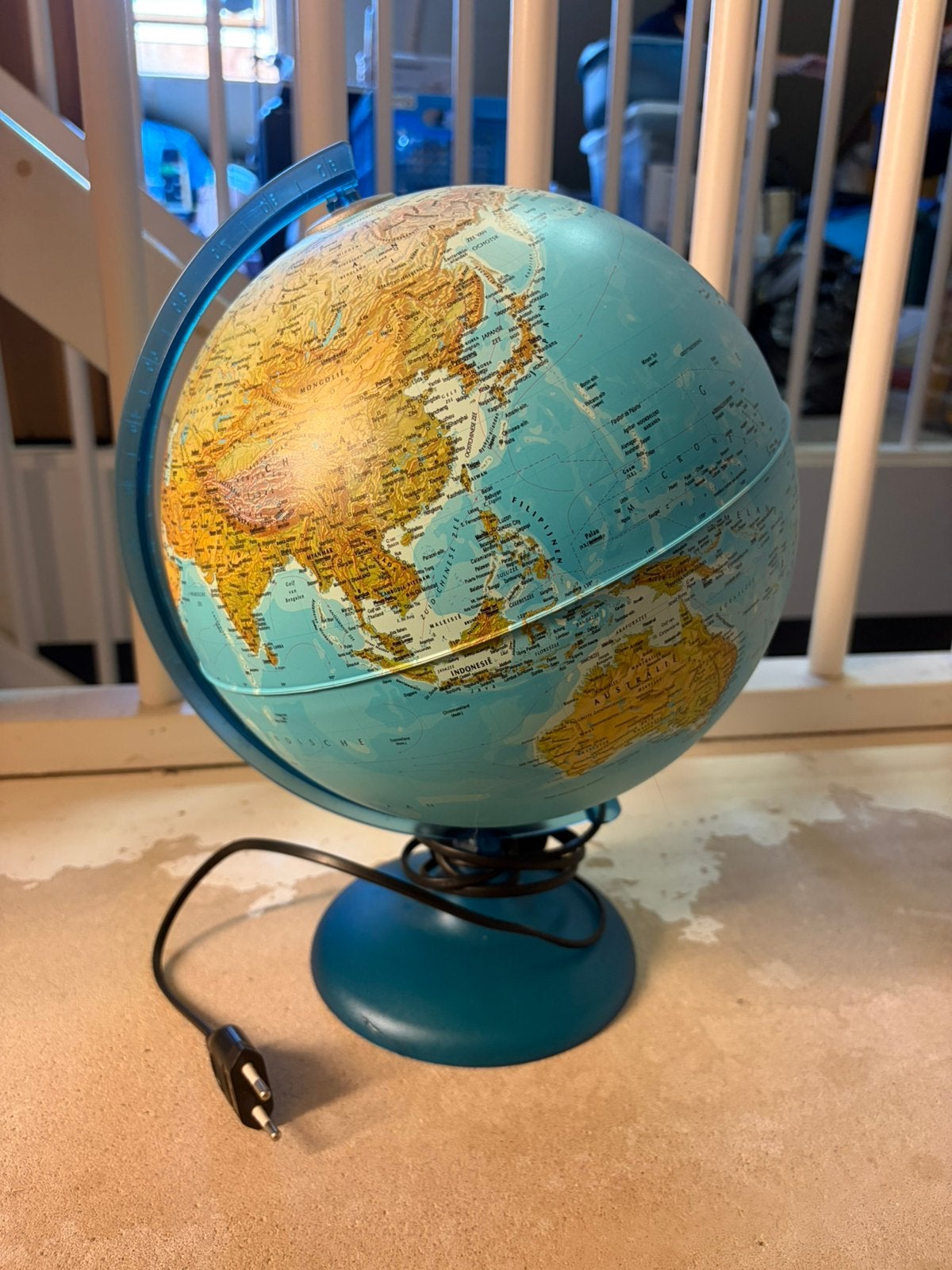 Wereldbol lamp, Ophalen of Verzenden, Zo goed als nieuw