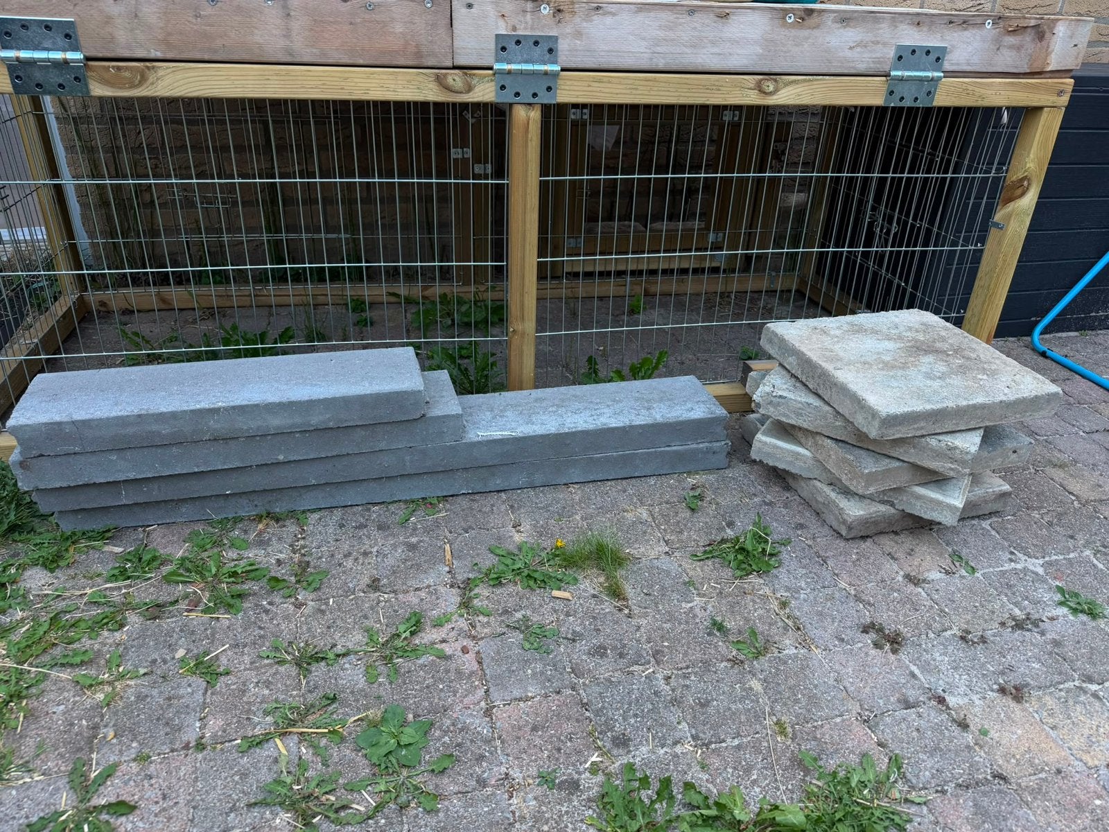 Opsluitbandjes en terrastegels, Tuin en Terras, Tegels en Klinkers, Ophalen, Gebruikt, Overige typen, Minder dan 5 m²