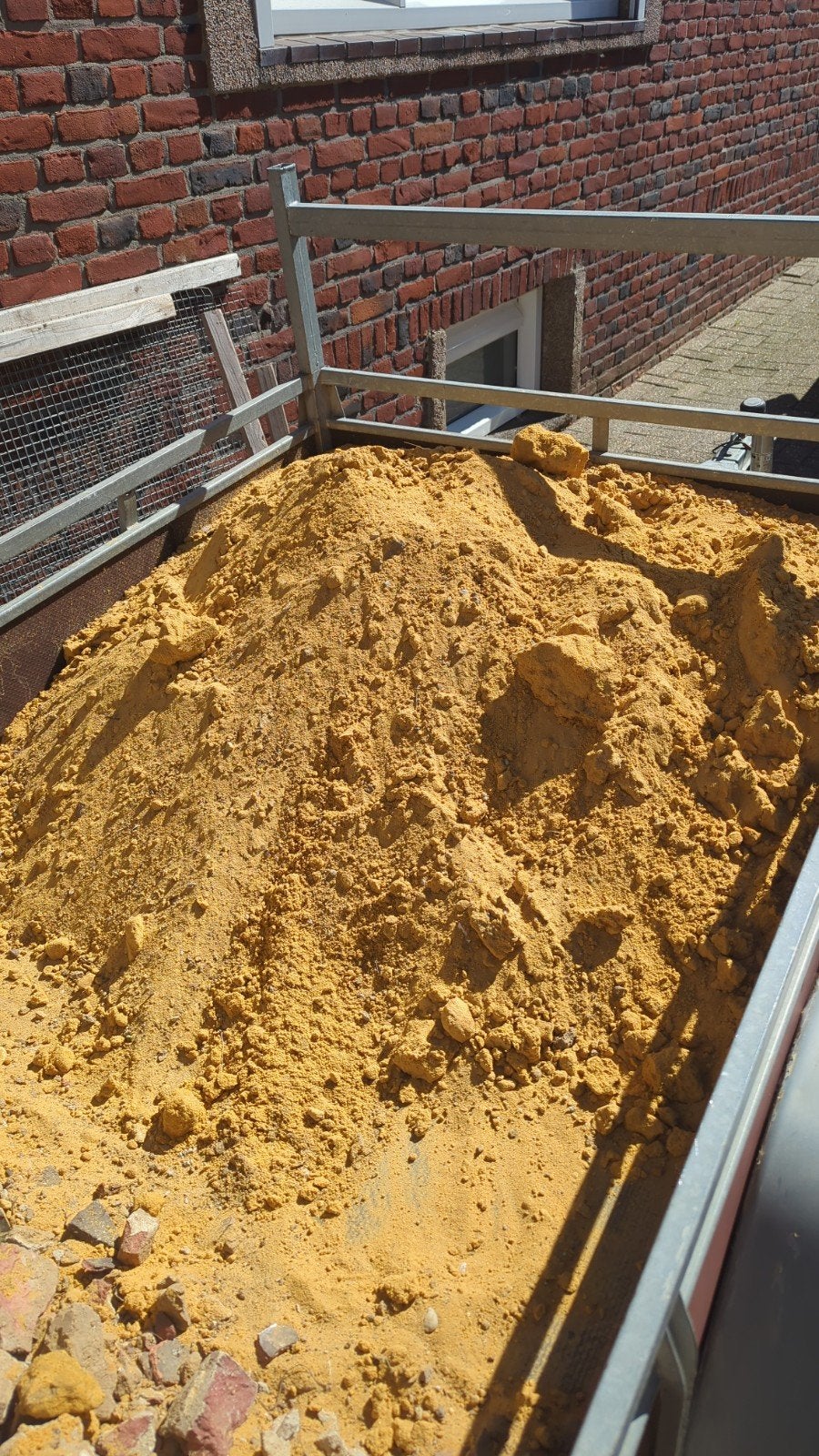 Ca. 0,5 m3 vulzand gratis op te halen, Ophalen