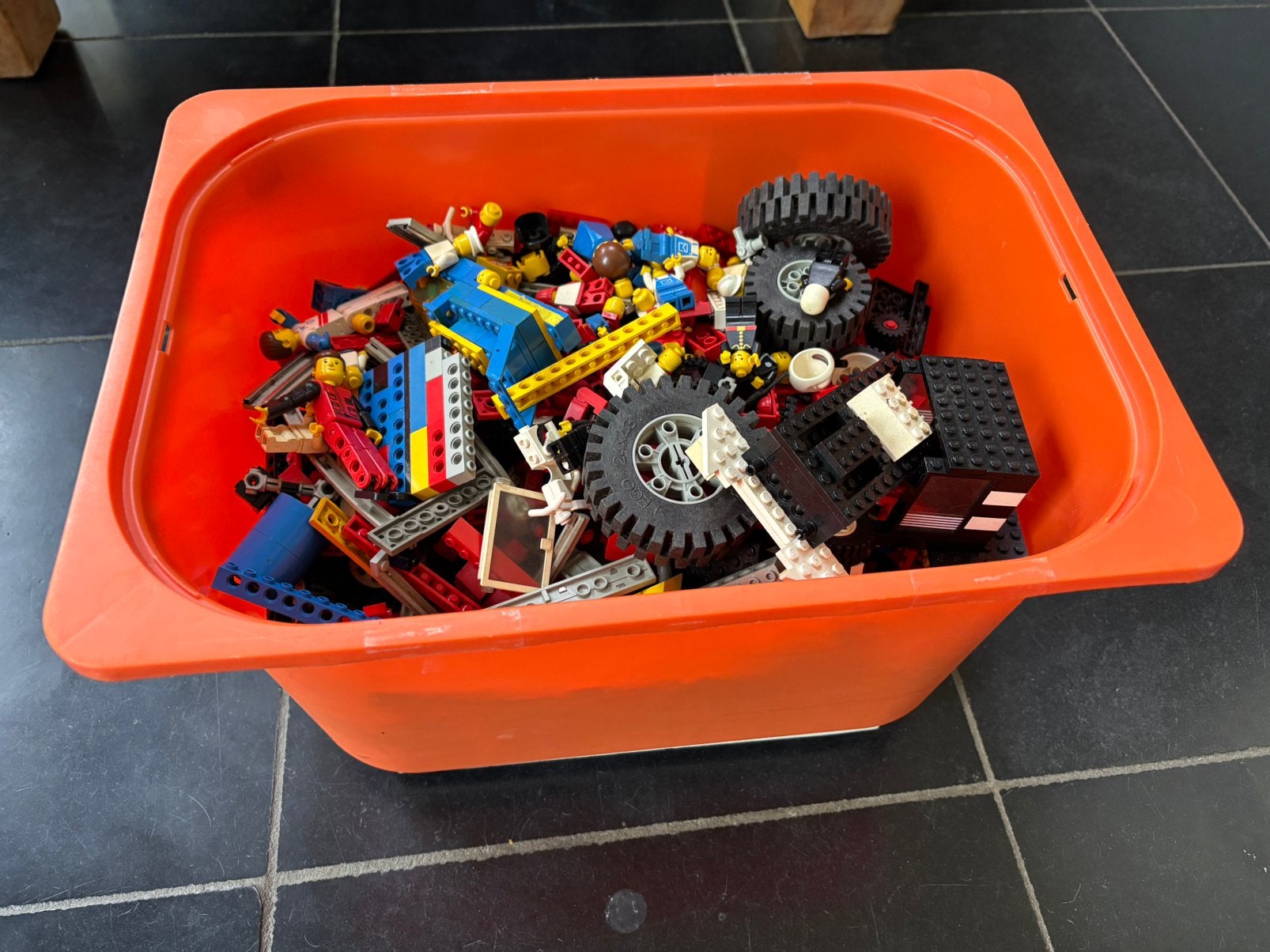 Bak oude lego met poppetjes, Ophalen of Verzenden, Gebruikt, Losse stenen, Lego