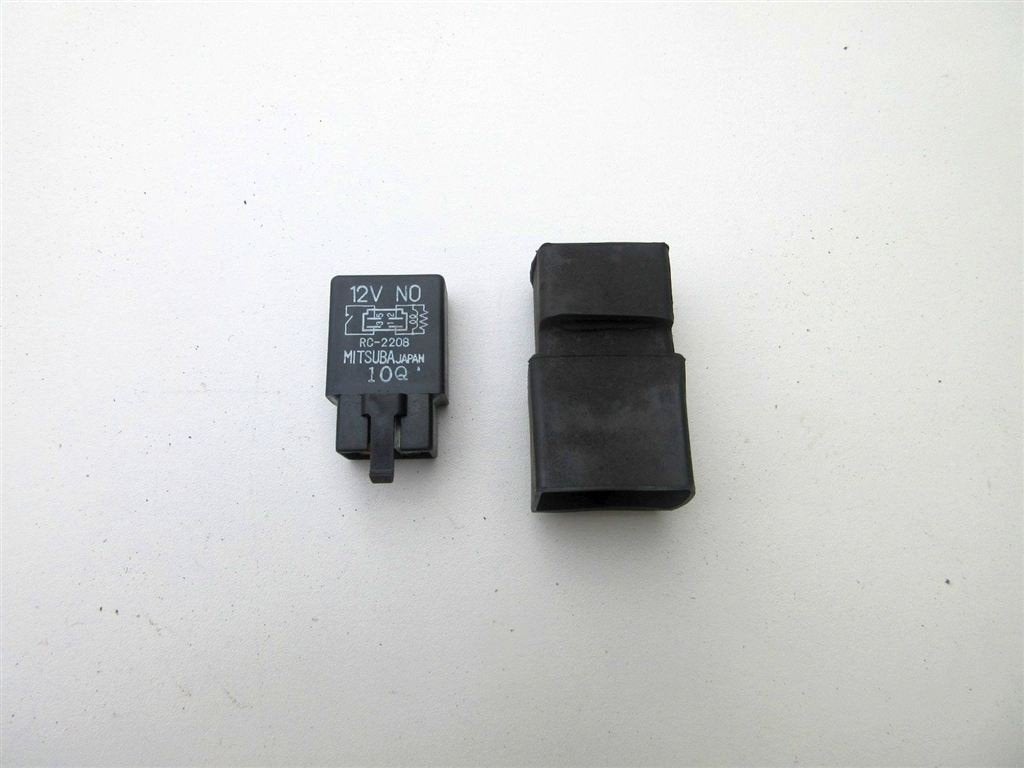 Relais RC-2208 Honda VFR800 ST1100 CBF600 CBR900 CBR1000 etc, Motoren, Ophalen of Verzenden, Gebruikt