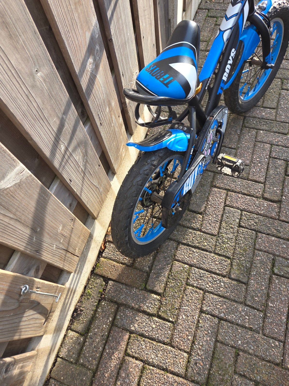 Kinderfiets 16 inch met knijpremmen - Blauw/Zwart, Ophalen, Gebruikt, Velgrem, 16 tot 20 inch