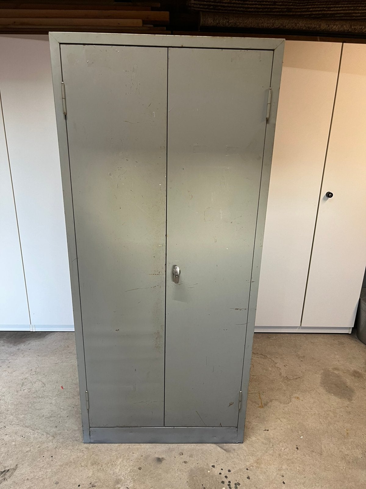 Stalen werkplaats/garage kast, Ophalen, Gebruikt, Meerdere deuren, 50 tot 100 cm