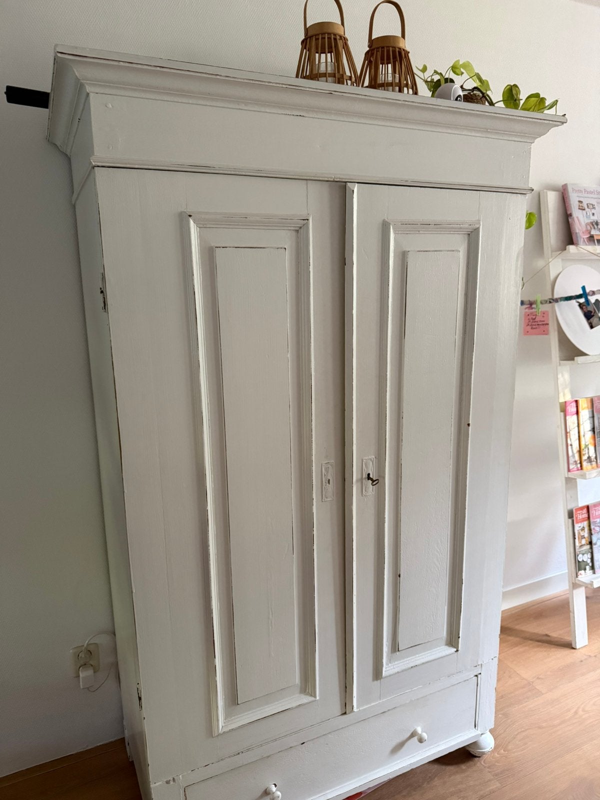 Antieke brocante vintage meidenkast, Antiek en Kunst, Antiek | Meubels | Kasten, Ophalen