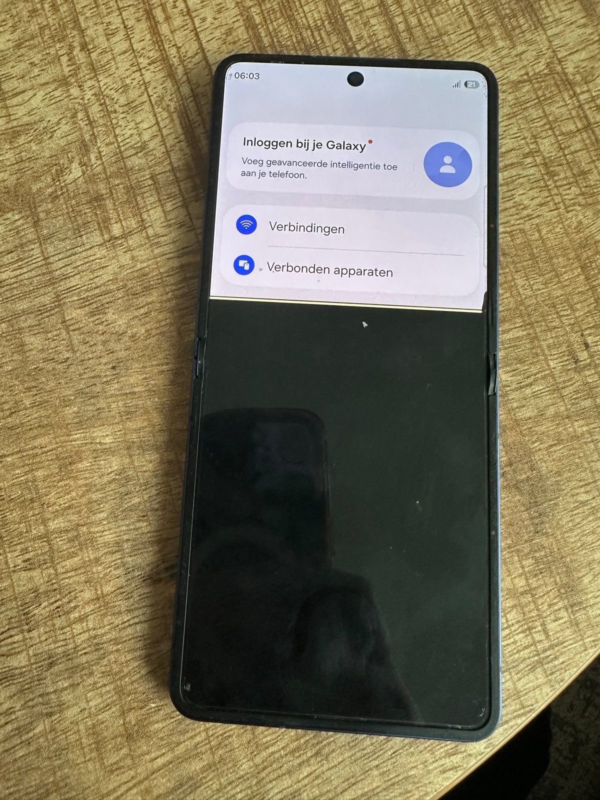 Samsung Galaxy Z Flip7 met defect binnenscherm (touchscreen
