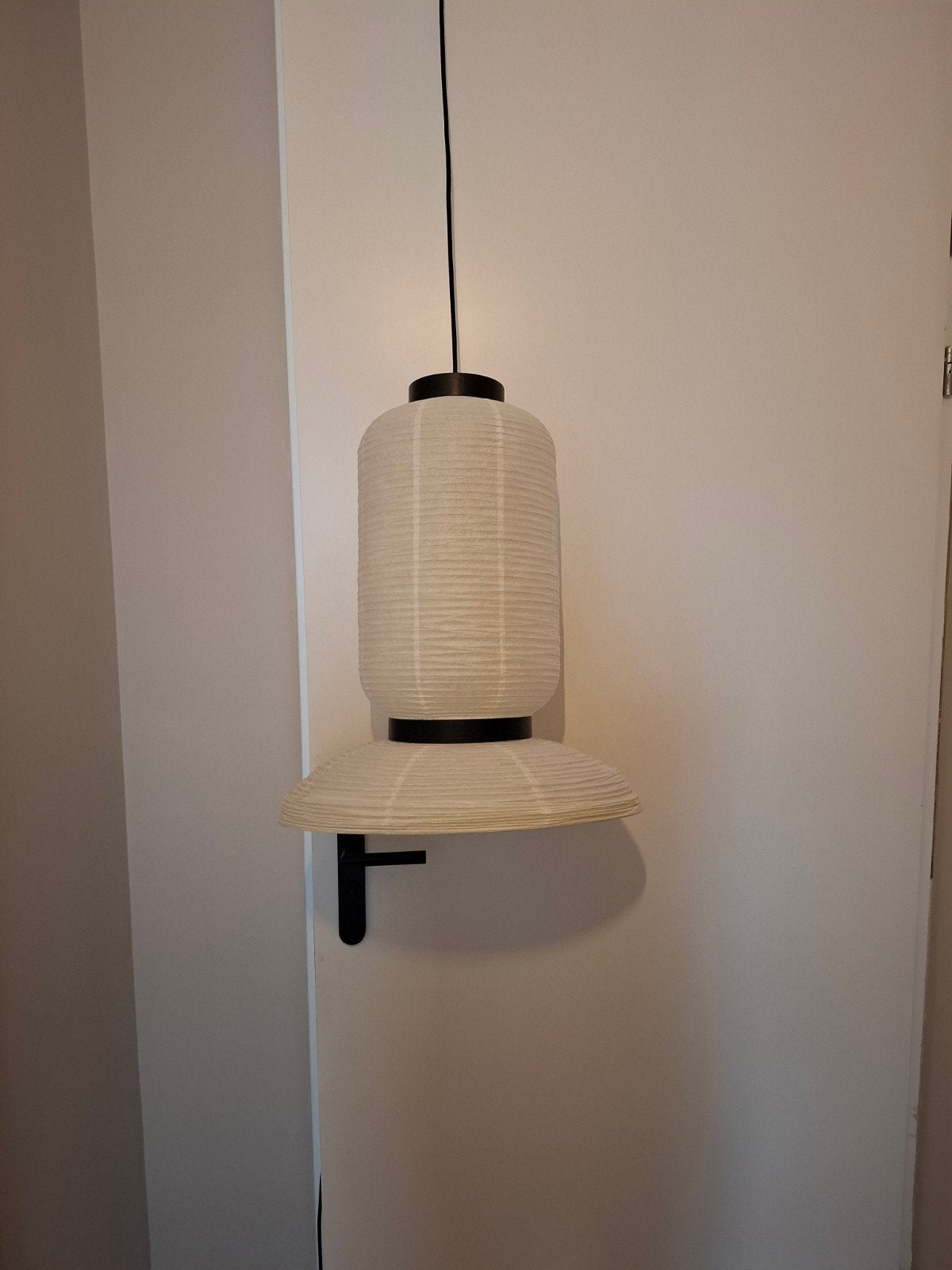 2 Formakami JH3 hanglampen van &Tradition | prijs per stuk, Ophalen of Verzenden, Gebruikt, Overige materialen, Modern, Japandi