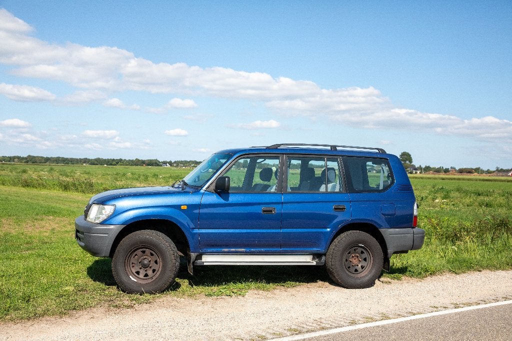 Toyota Landcruiser 3.4 Challenger V6 5D 4WD 2000 Blauw
