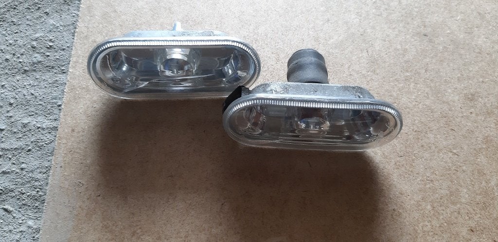 Set witte knippers in voor schermen Golf 4 model, Ophalen of Verzenden