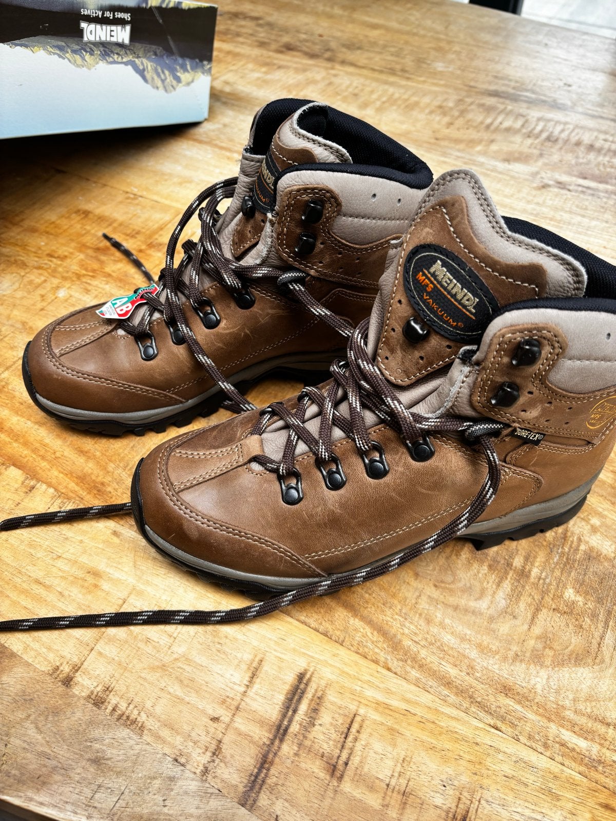Meindl Vakuum Lady Ultra wandelschoenen 39,5 Nieuw, Ophalen of Verzenden, Nieuw, Schoenen