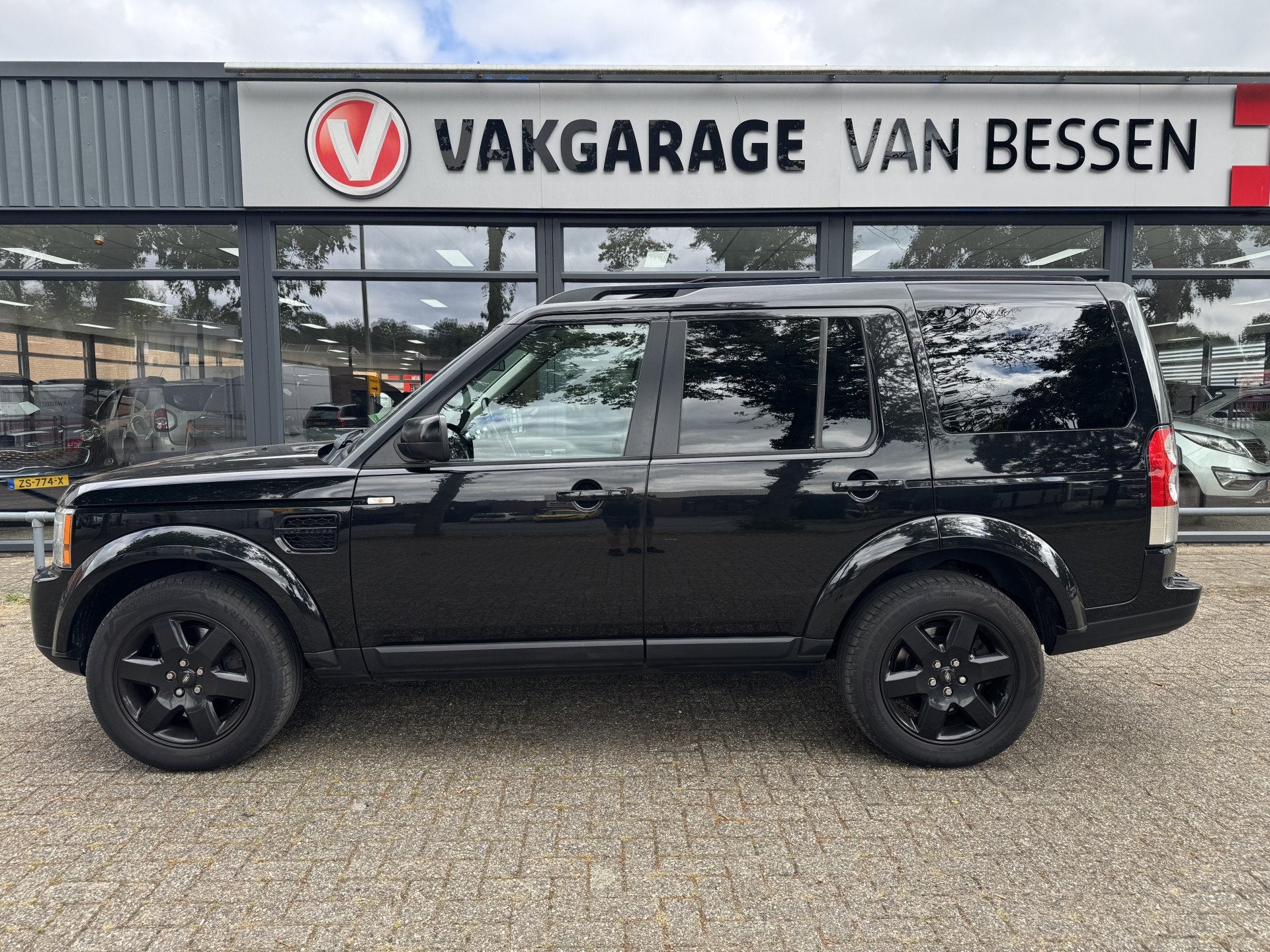 Land Rover Discovery 3.0 SDV6 HSE 7PERS-VOLLE NETTE AUTO, Auto's, Automaat, Euro 5, Gebruikt, 2993 cc