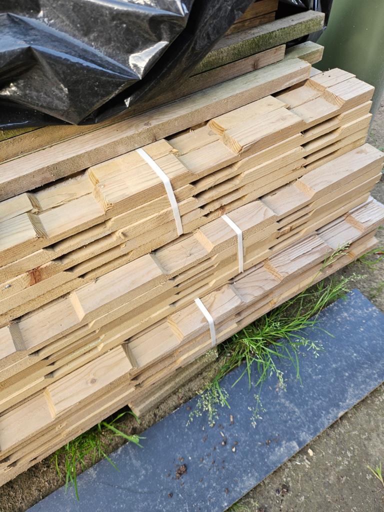 Houten rabatdelen / schuttingdelen 4,20 meter – 17 pakket, Doe-het-zelf en Verbouw, Hout en Planken, Minder dan 25 mm, Nieuw, Ophalen of Verzenden