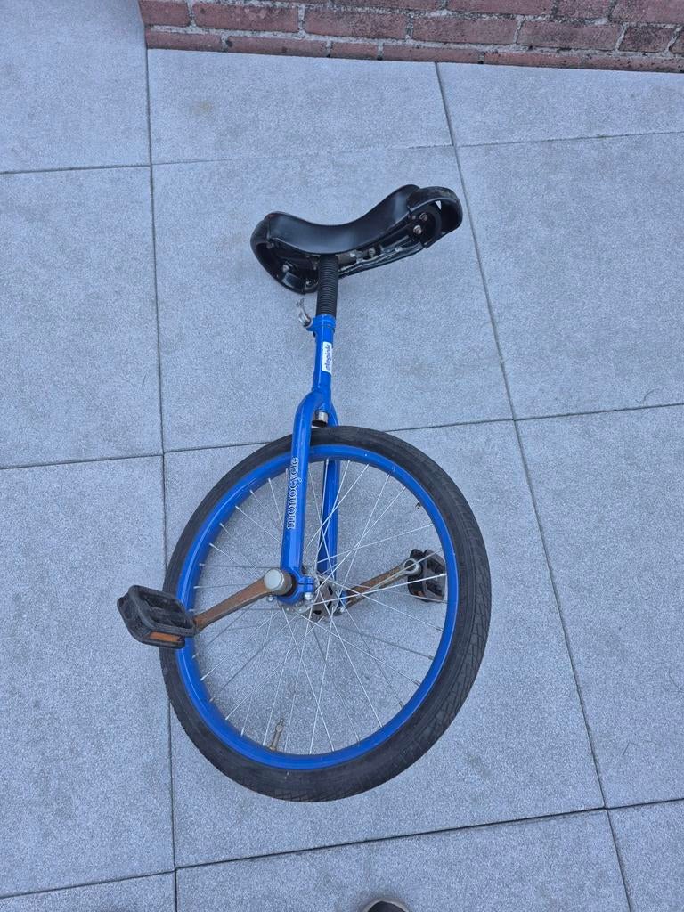 Blauwe eenwieler - Unicycle, Ophalen of Verzenden