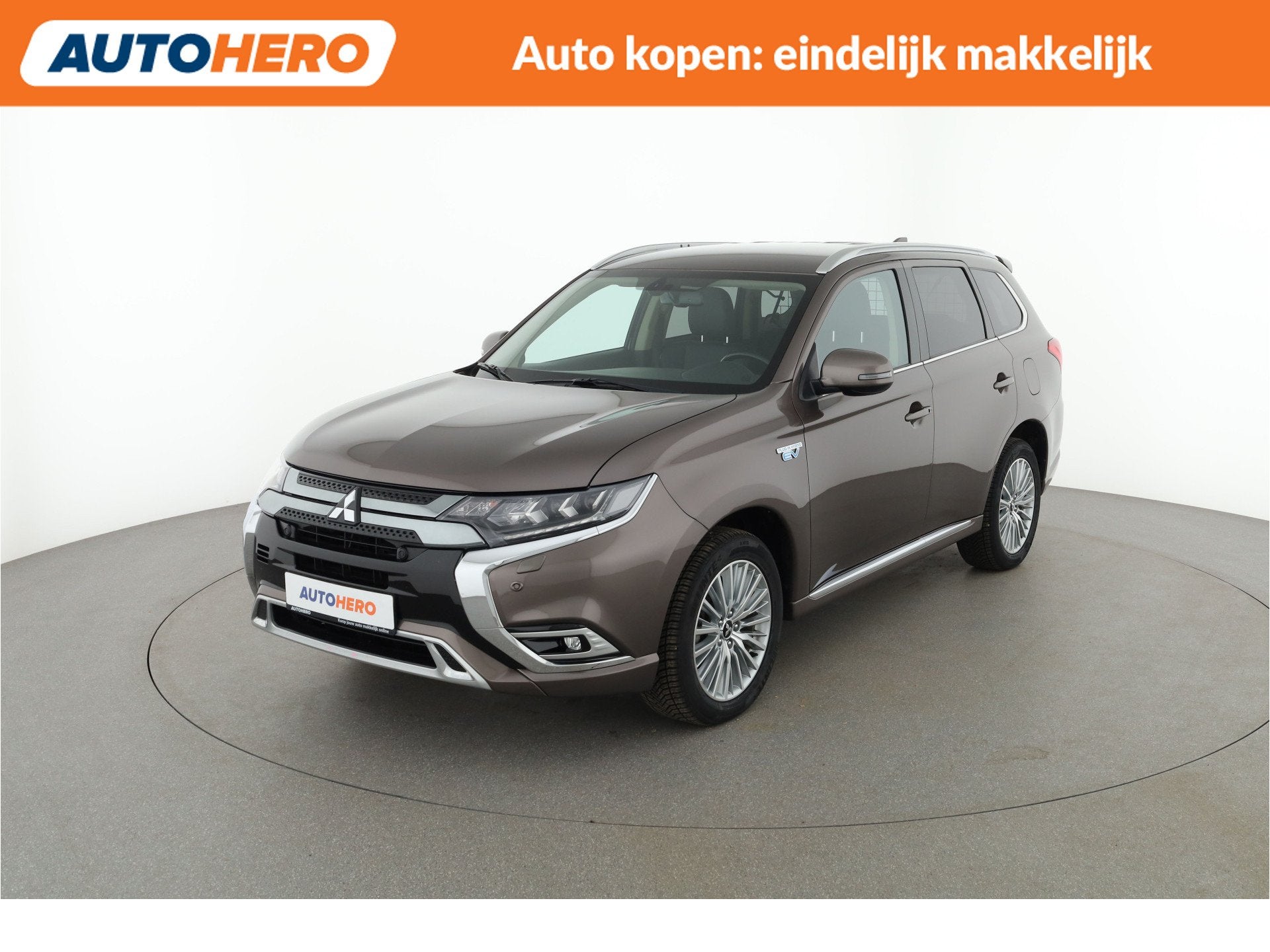 Mitsubishi Outlander 2.4 PHEV Intense 4WD | HM09576 |, Automaat, 4 cilinders, Leder en Stof, 120 €/maand