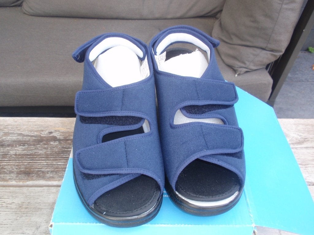 open verbandschoenen maat 46, Diversen, Verpleegmiddelen, Ophalen of Verzenden, Nieuw