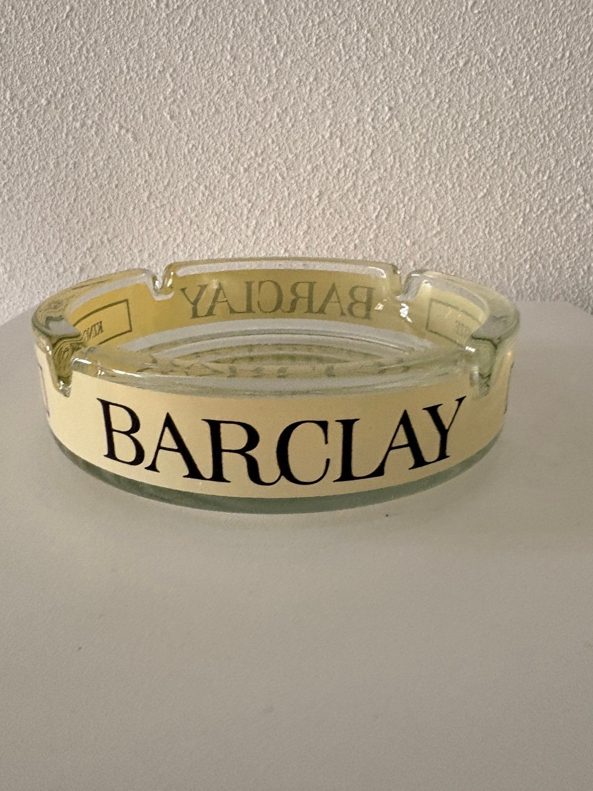 Barclay kingsize asbak in nieuwstaat 1980, Verzamelen, Rookartikelen, Aanstekers en Luciferdoosjes, Ophalen of Verzenden, Nieuw