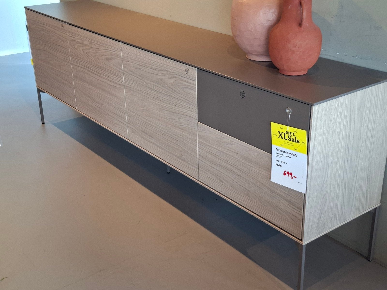 Showroommodel Dressoir Capetown, Ophalen, Nieuw, 200 cm of meer, Metaal