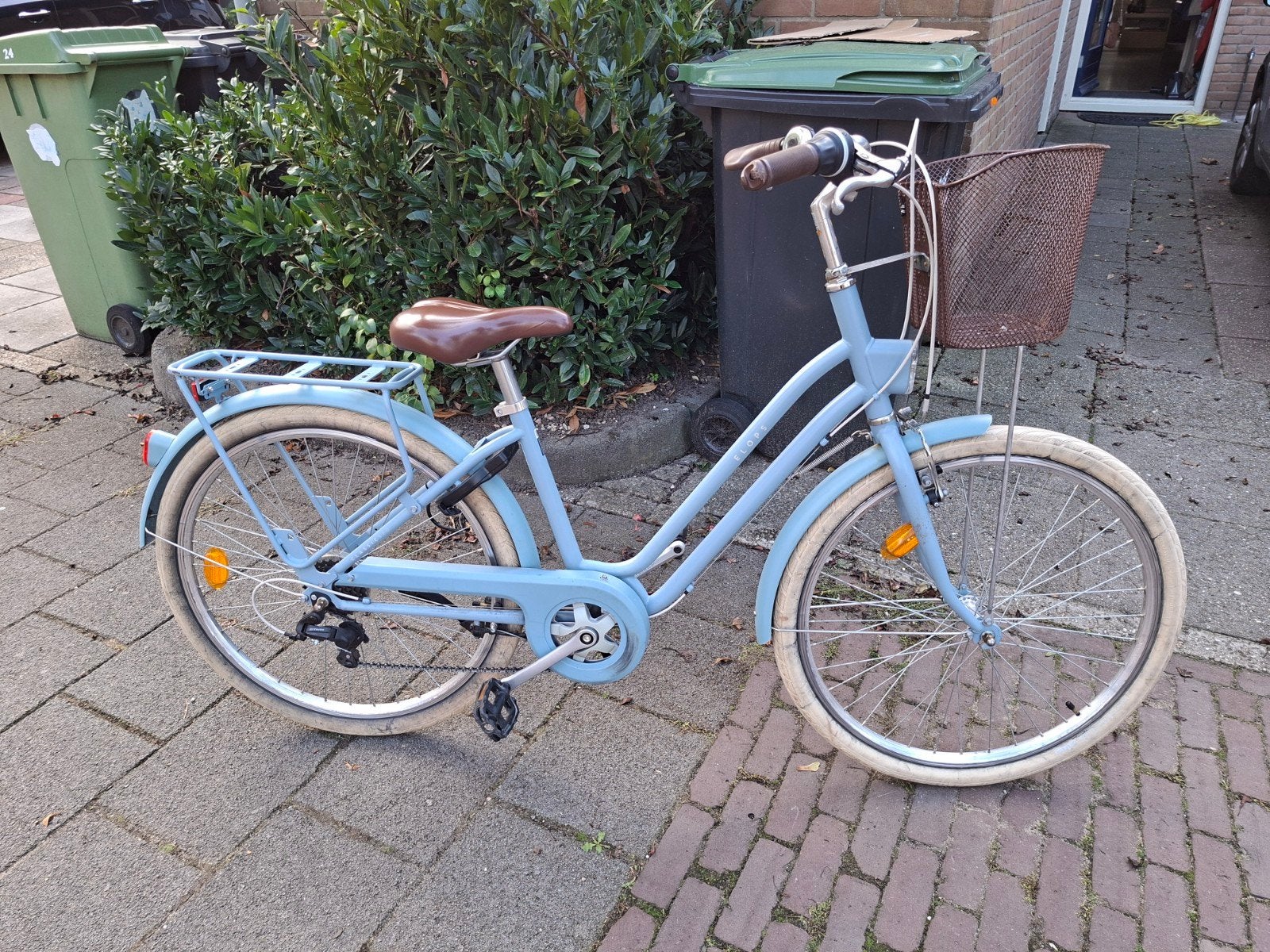 Lichtblauwe kinderfiets met mand en versnellingen, Fietsen en Brommers, Overige merken, Gebruikt, Velgrem, 47 tot 50 cm