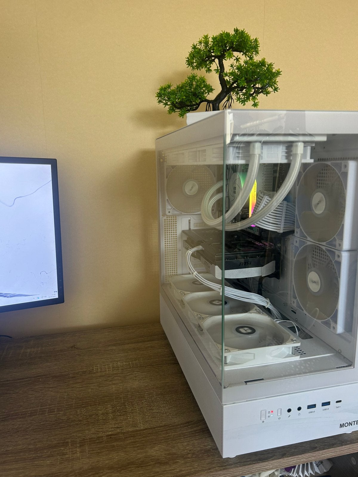 Krachtige Gaming PC – RTX 5070 | Ryzen 5 9600X | 32GB RAM, Computers en Software, Ophalen, Zo goed als nieuw