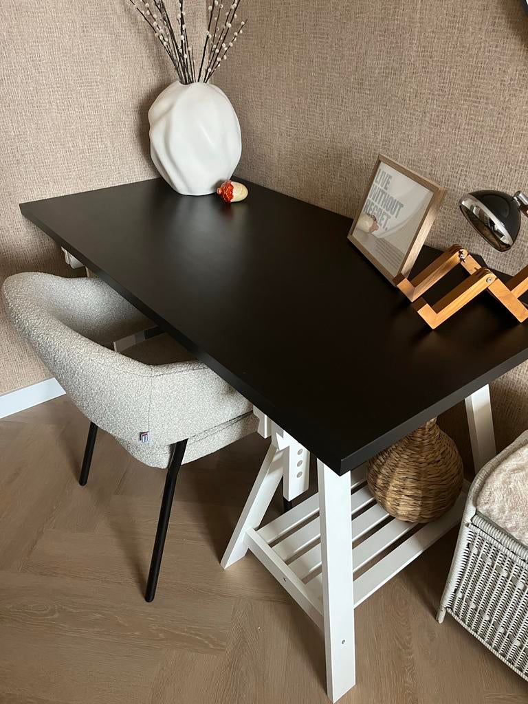 Groot bureau op schragen - 150x75 cm, Ophalen of Verzenden, Gebruikt