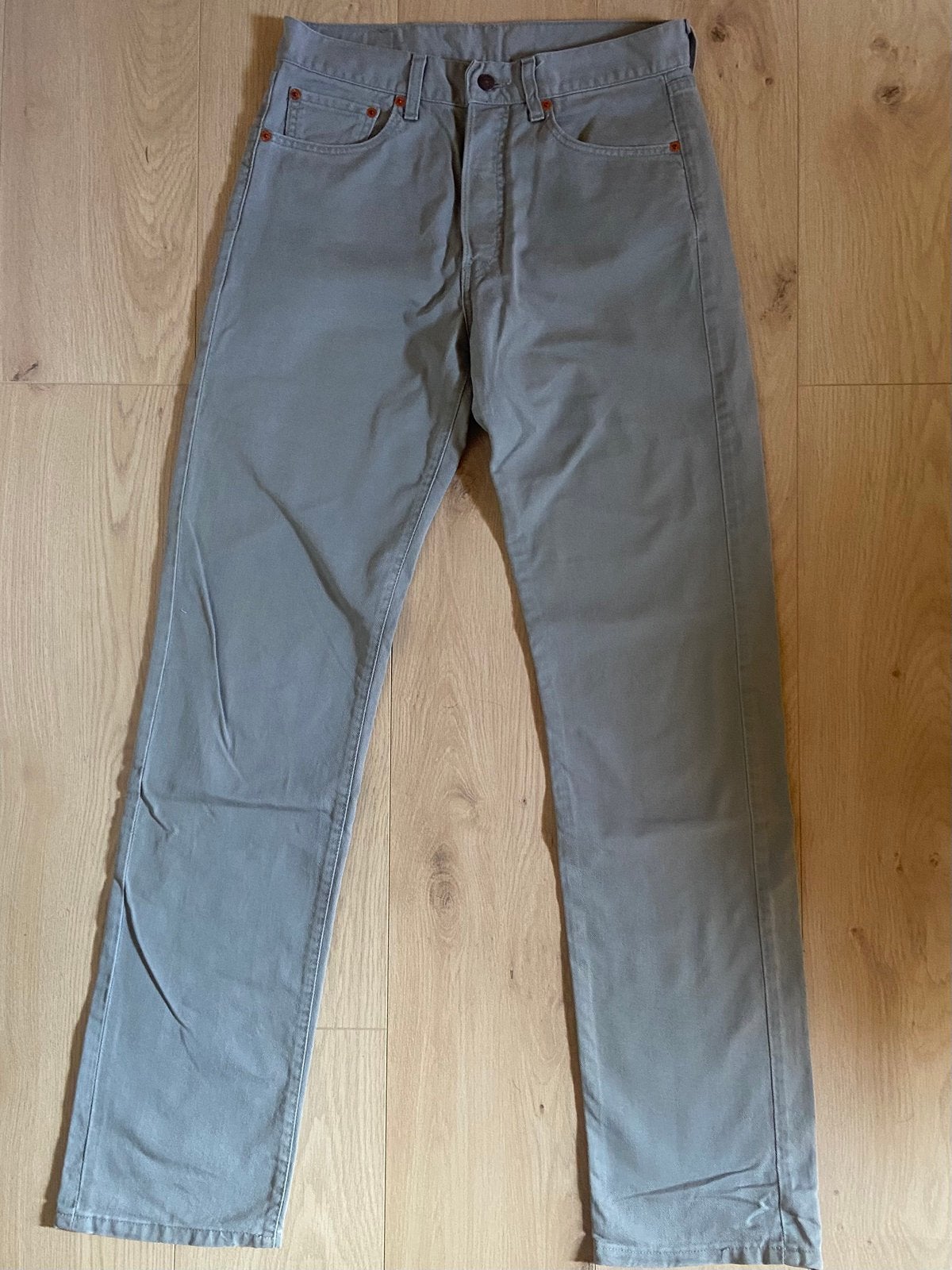 Levi’s 551 W31 L36 Nette staat grijs, Ophalen of Verzenden, Zo goed als nieuw, Grijs, W32 (confectie 46) of kleiner