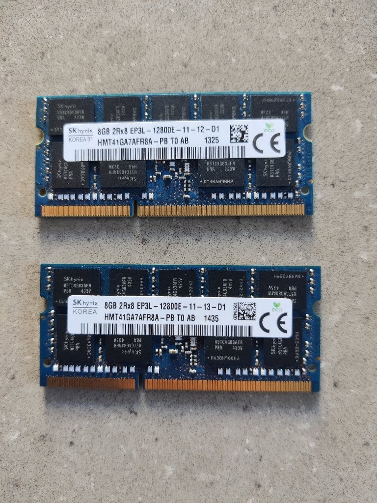 8GB Geheugen SODIMM ECC - SK Hynix HMT41GA7AFR8A-PB, Gebruikt, 8 GB, DDR3, Ophalen of Verzenden