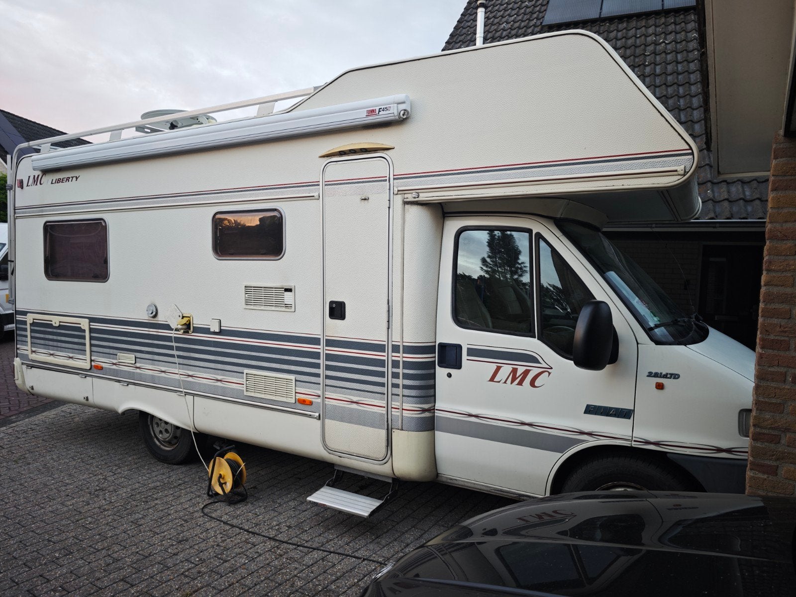 LMC camper 6 persoons BJ 2001 2.8 jtd, Alkoof, Fiat, Particulier, Tot en met 6