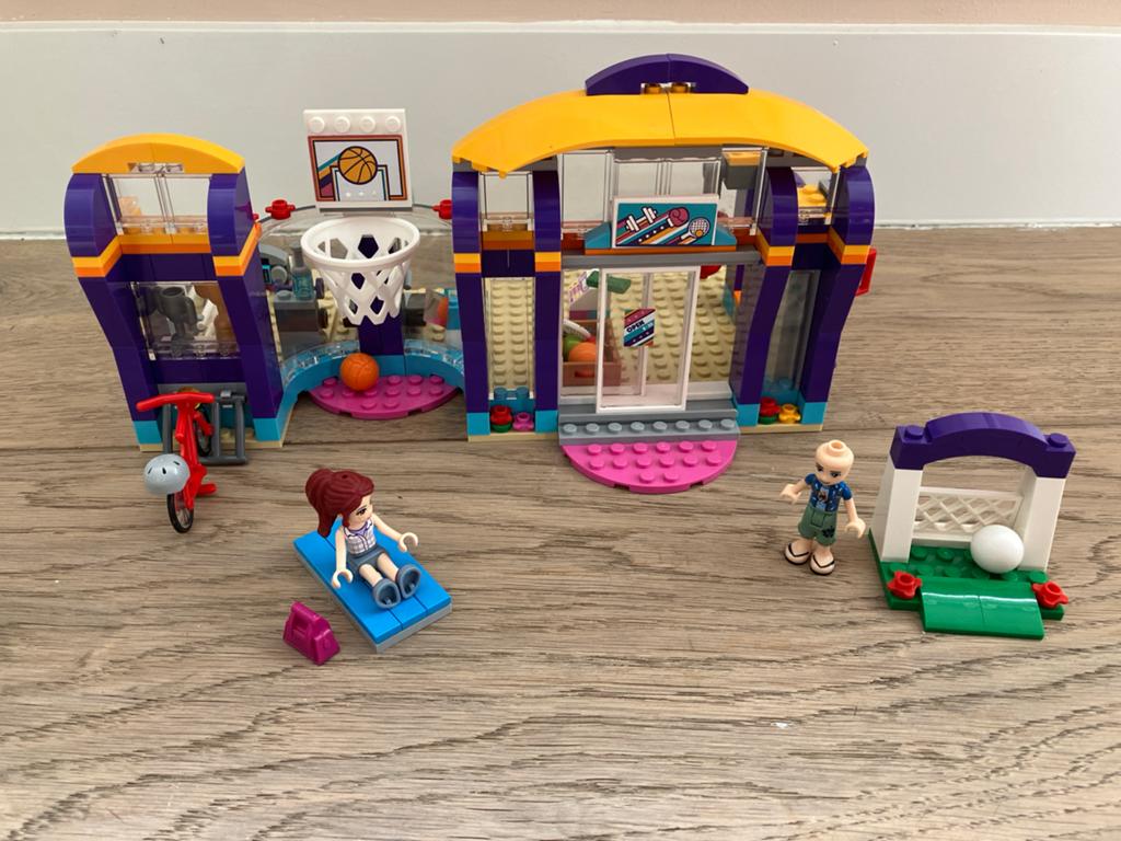 Lego friends 41312 heartlake sporthal incl. Boekje, Gebruikt, Lego, Friends, Ophalen of Verzenden