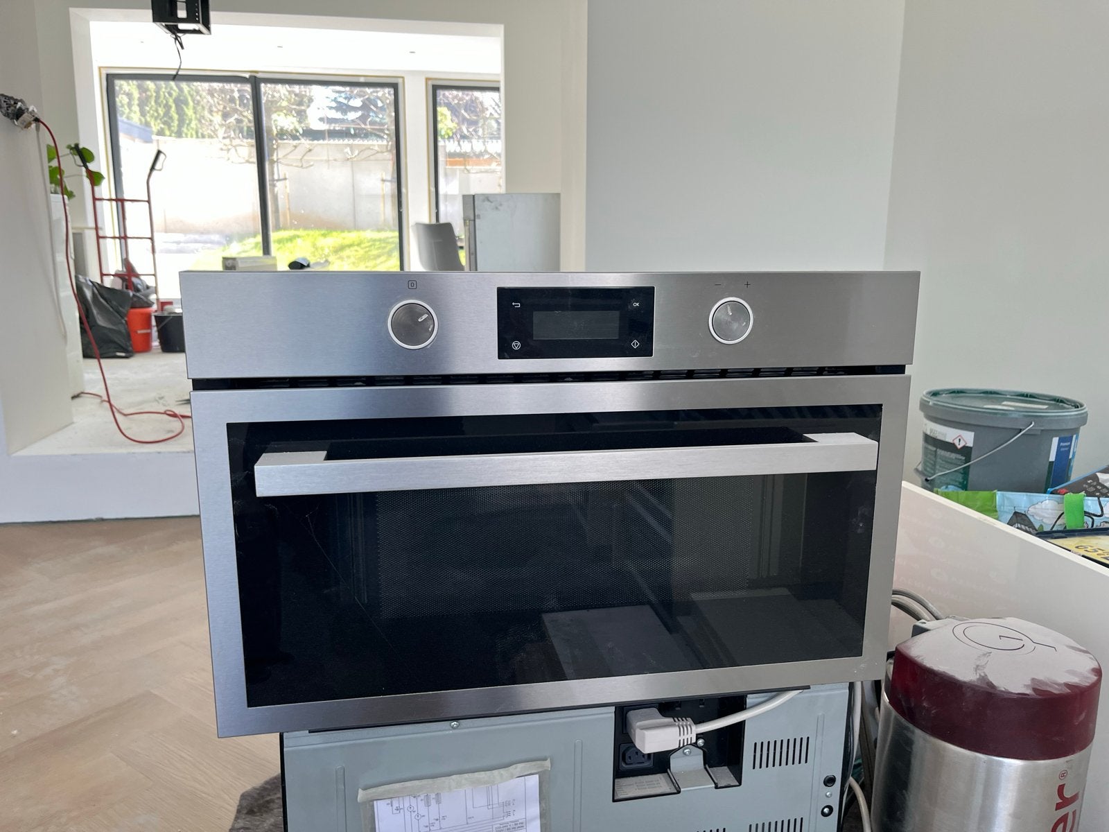 Whirlpool magnetron van IKEA - Zo goed als nieuw, Witgoed en Apparatuur, Magnetrons, Ophalen, Combimagnetron, 60 cm of meer, Grill